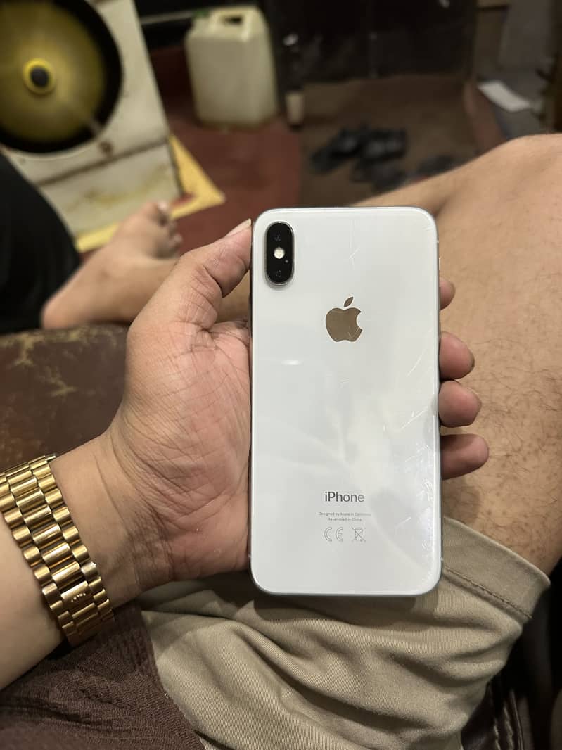 Apple iPhone X 4