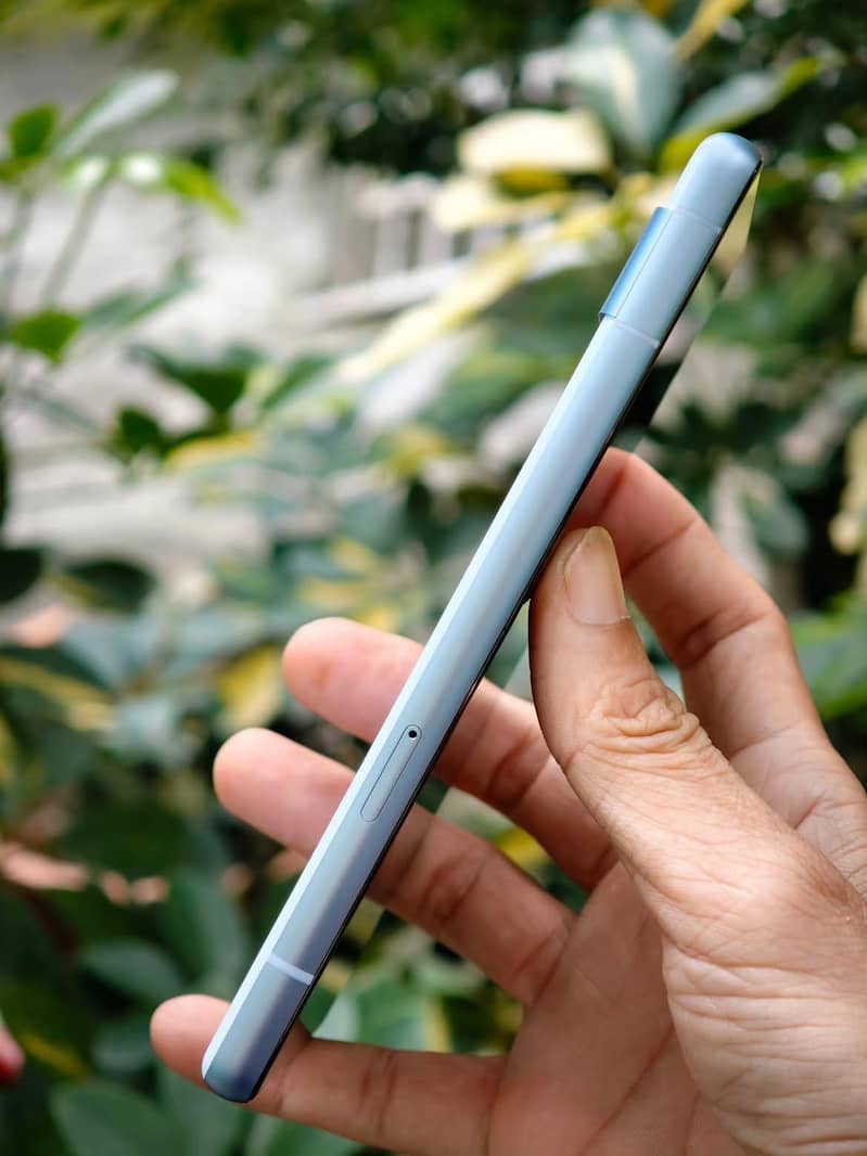 Google Pixel 7a 5