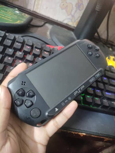 PSP Street Edition full mint condition with every accessory