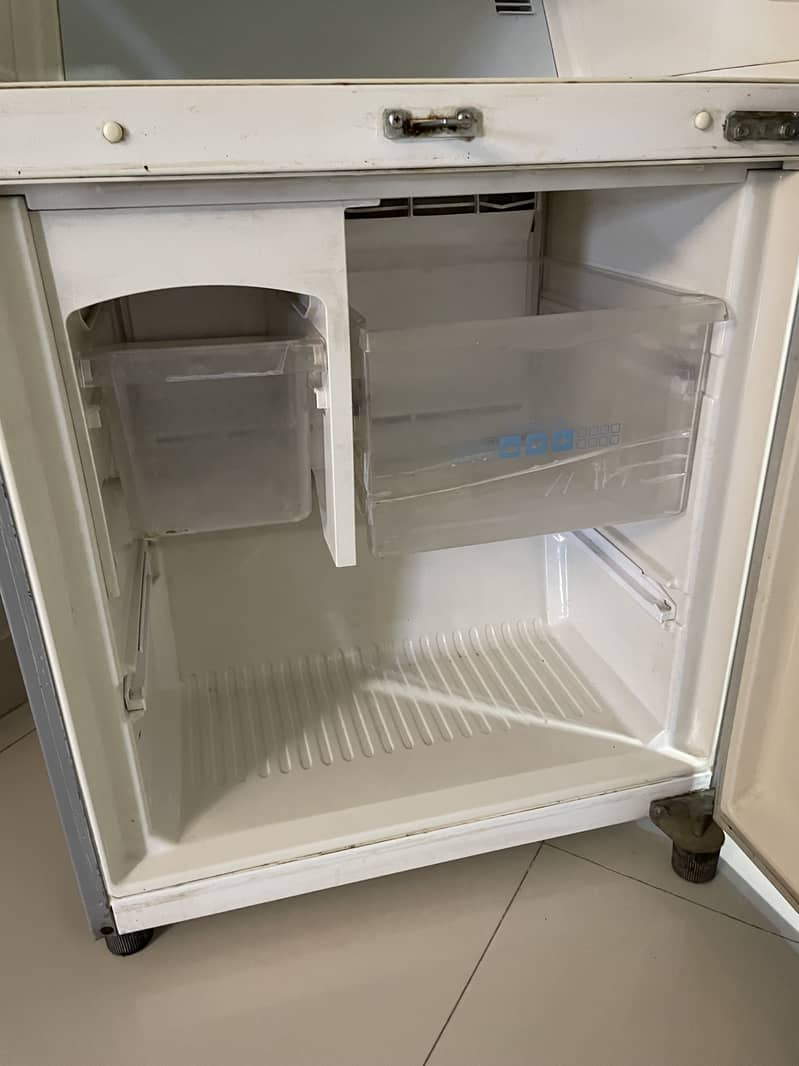 Refrigerator 1