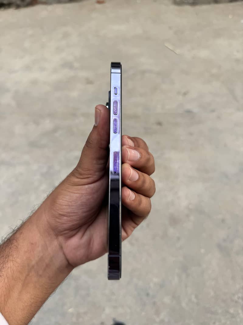 Apple iPhone 14 Pro Max 3