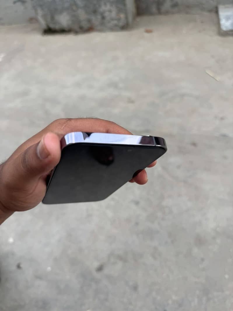 Apple iPhone 14 Pro Max 5