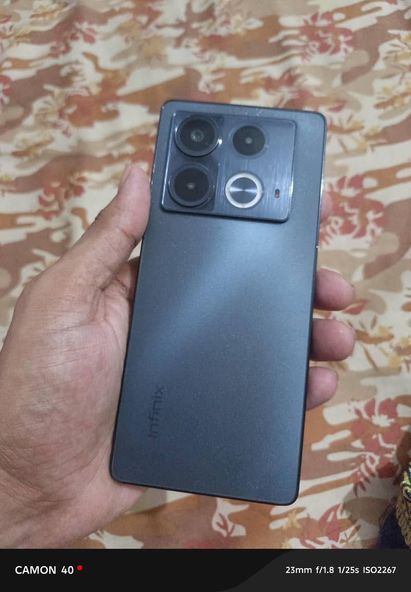 Infinix Note 40 4