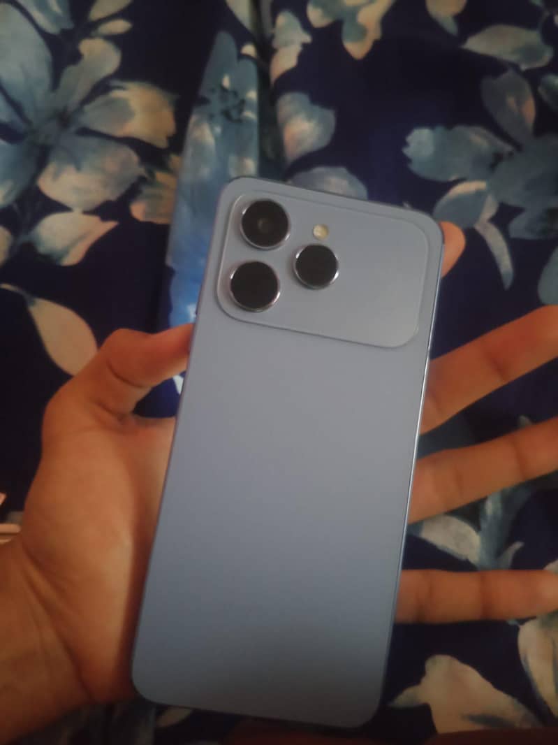 Tecno spark 40 4