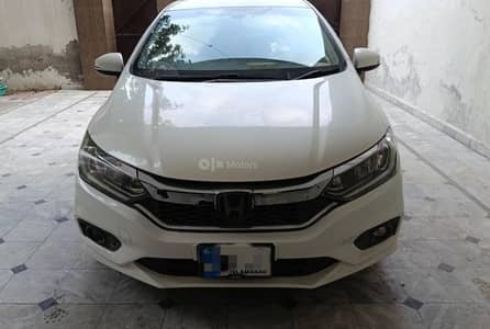 Honda Grace Hybrid 2017 model Islamabad Registered year 2021
