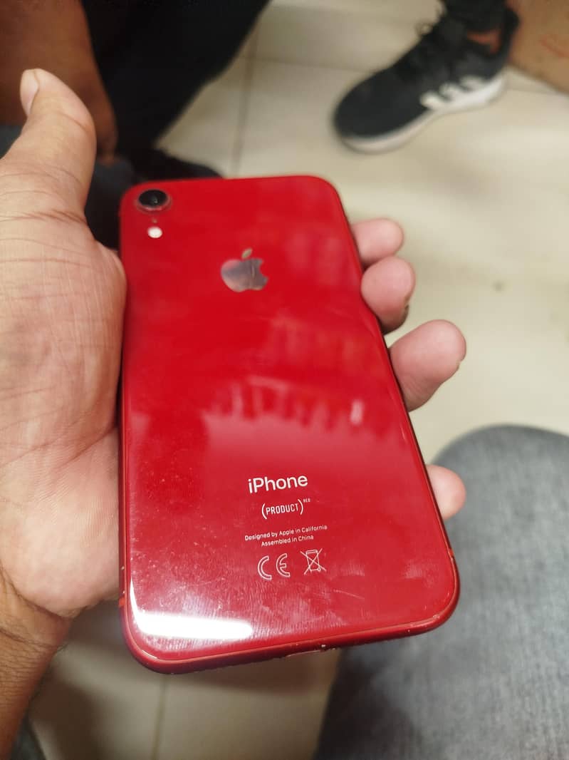 iphone XR 4