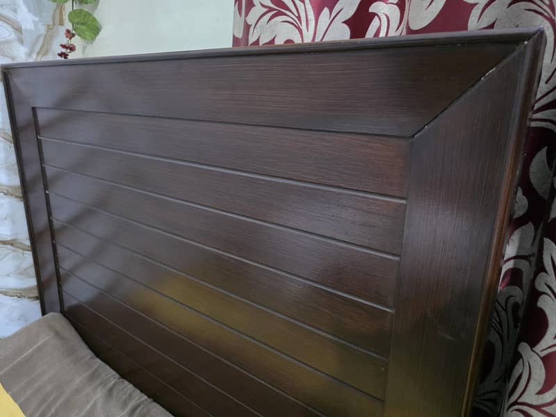 Single bed available 2