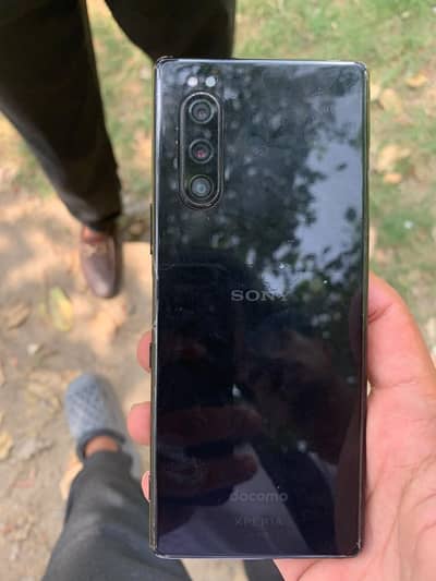 Sony  Xperia 5