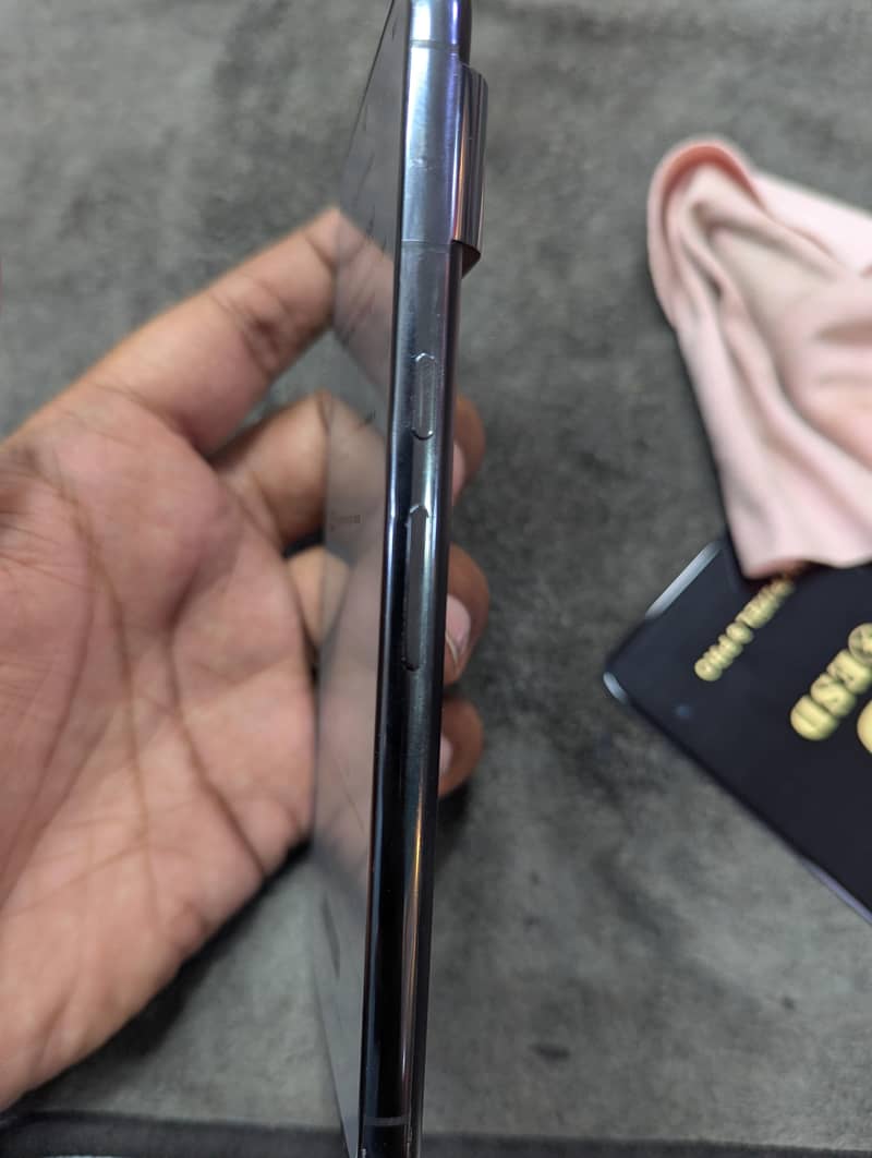 Google Pixel 8 Pro 2
