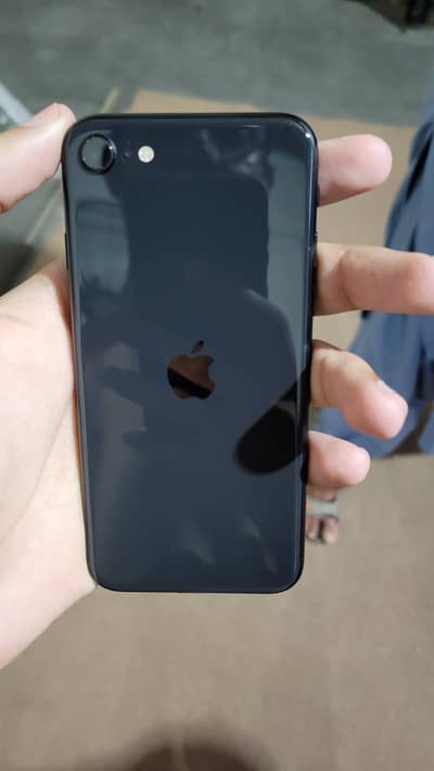 Apple iPhone SE