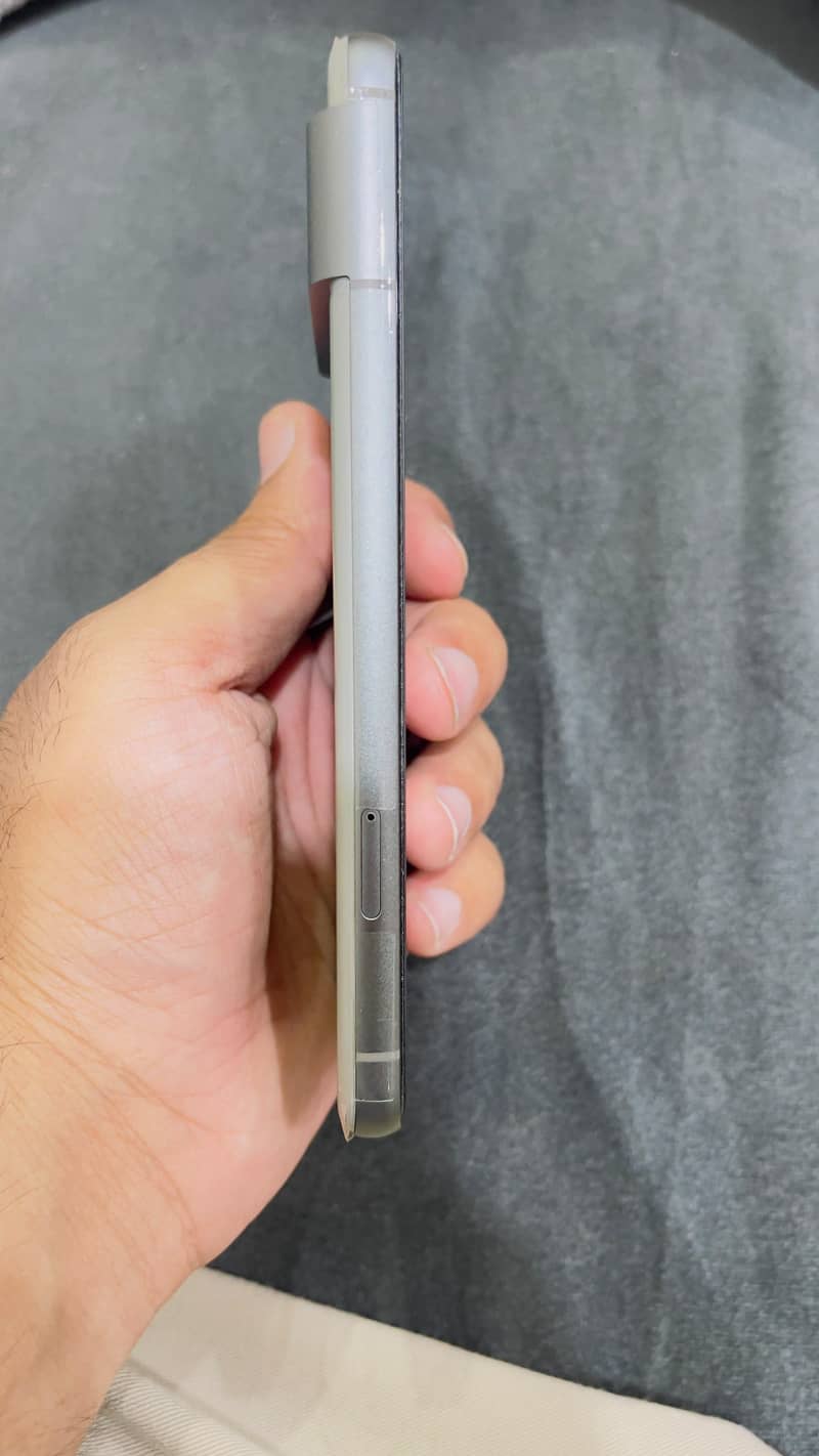 Google Pixel 8 3