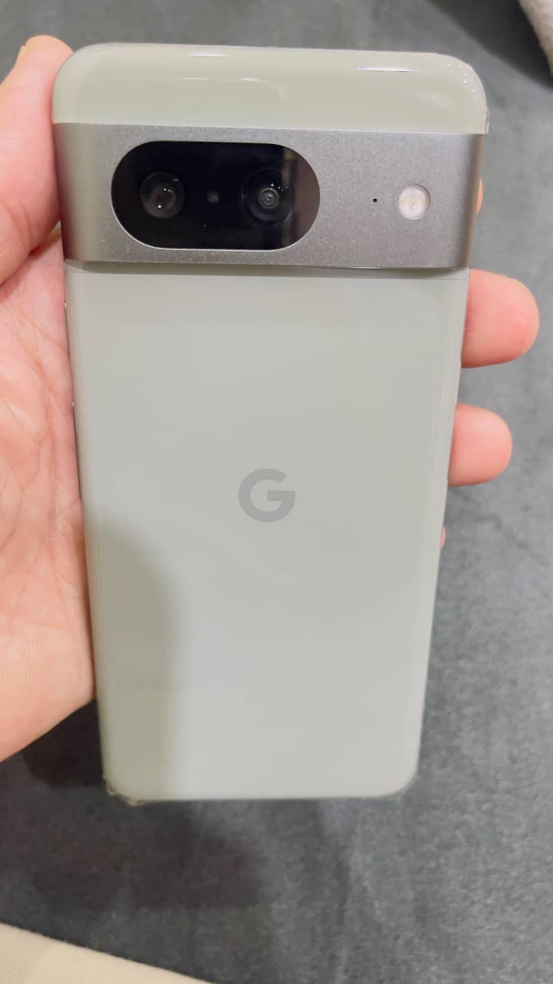 Google Pixel 8 5