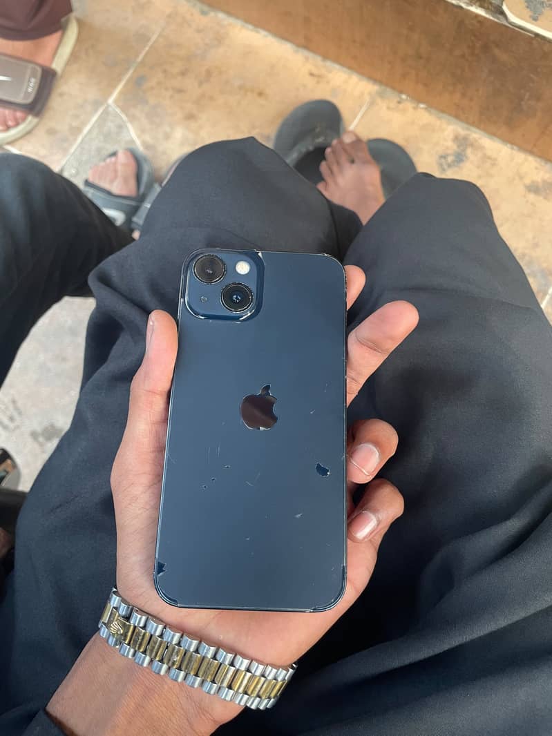Apple iPhone 13 3