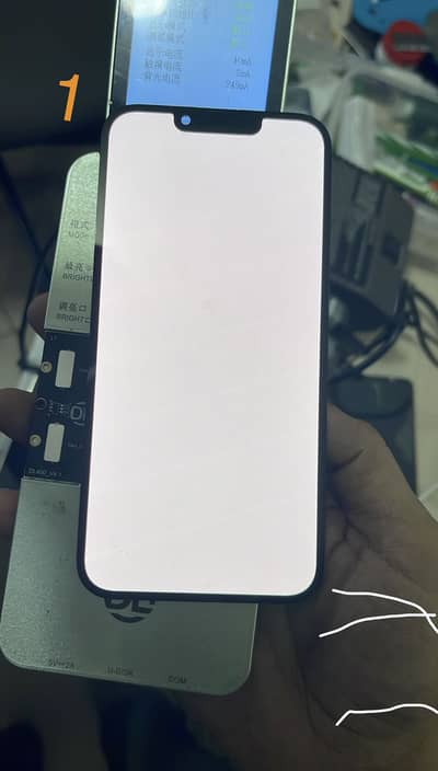 iPhone 13.12pm. 14p original lcd