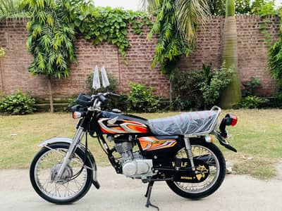 Honda CG125  2022Model total genuine 14000km use  best for2023