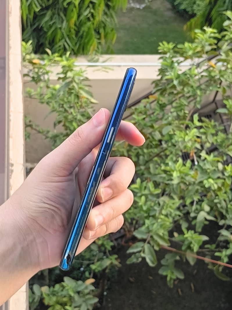 Realme 3 2