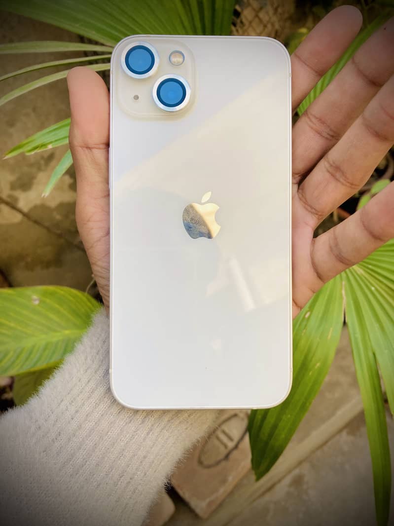 Apple iPhone 13 1