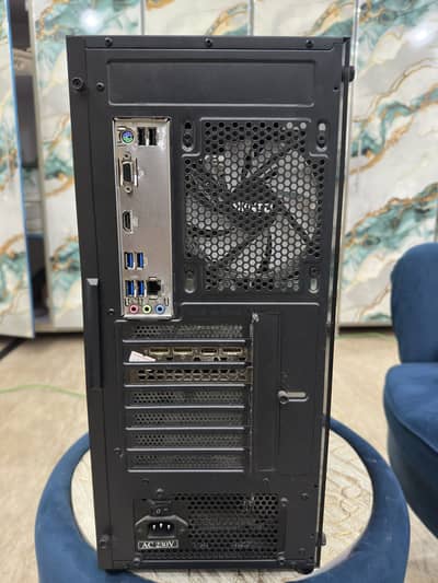 Newly build PC , 10/10 conditions,