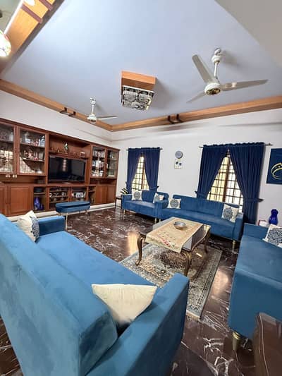 Gulistan e Johar Block 2 400 Sq Yd | One Unit Bungalow | West Open | Leased