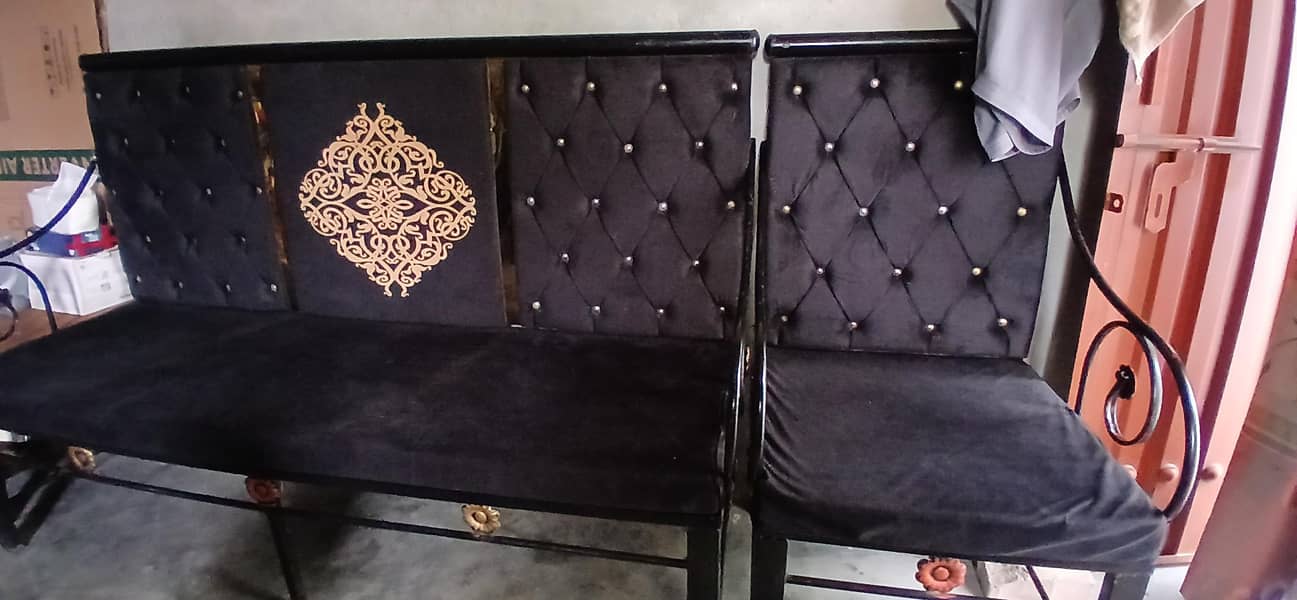 iron Sofa 3