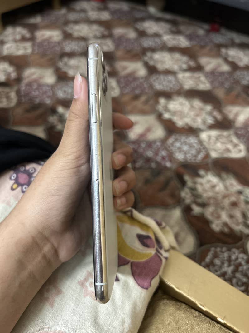 Apple iPhone 11 2