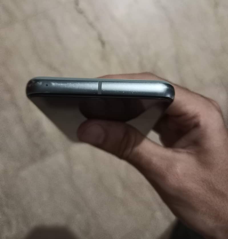 Google pixel 8 6