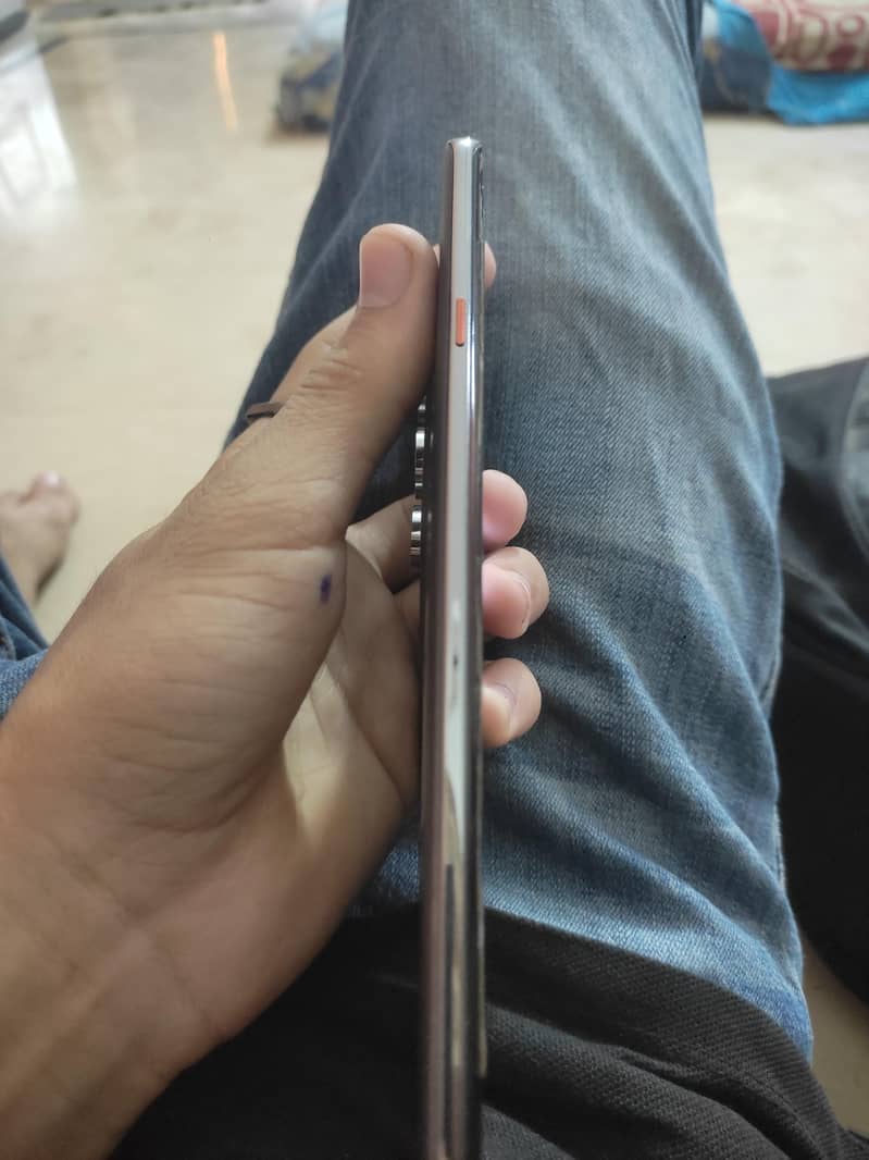 Tecno CAMON 40 Pro 3