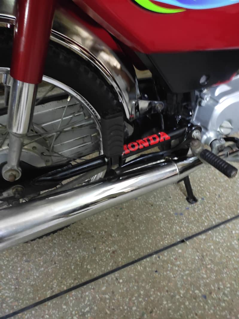 Honda CD 70 8