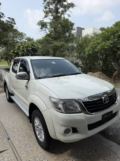 Toyota Hilux 2015