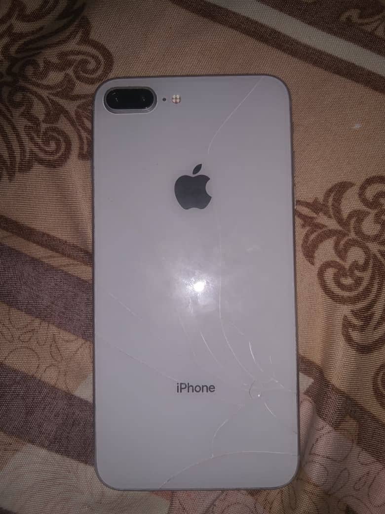 Apple iPhone 8 Plus 0