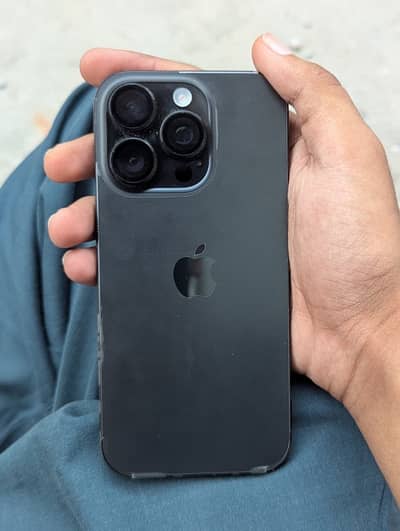 Apple iPhone 16 Pro