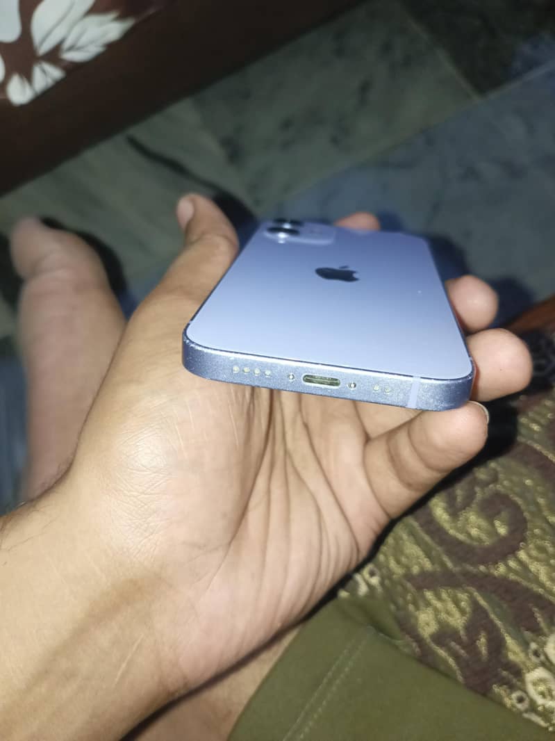 Apple iPhone 12 mini 2