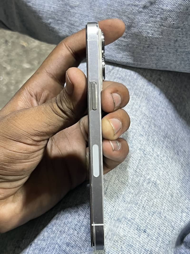 Apple iPhone 13 Pro 5