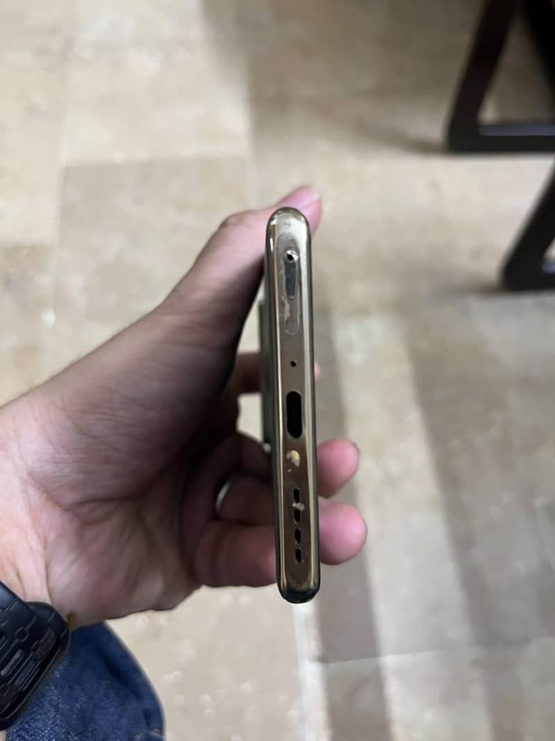 Infinix Note 40 Pro 5