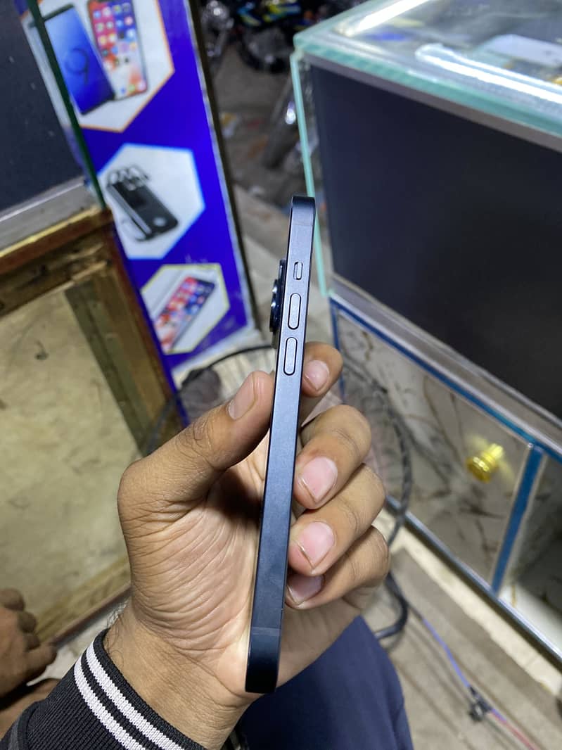 Apple iPhone 14 1