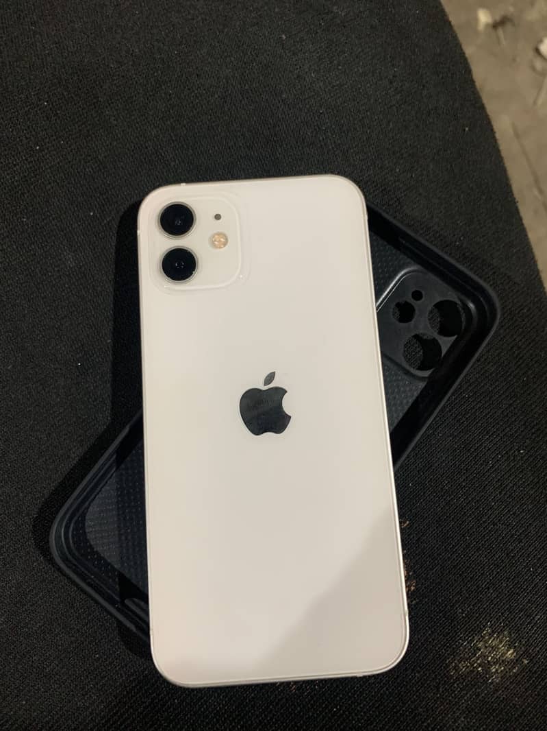 Apple iPhone 12 5