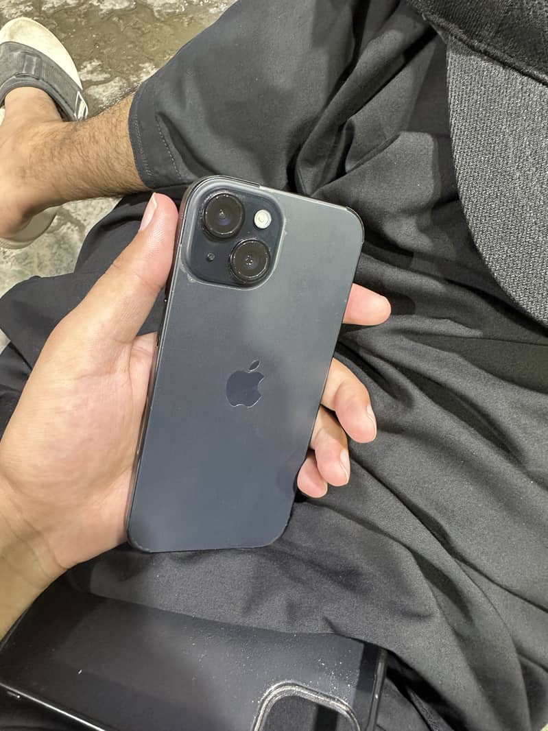 Apple iPhone 15 6