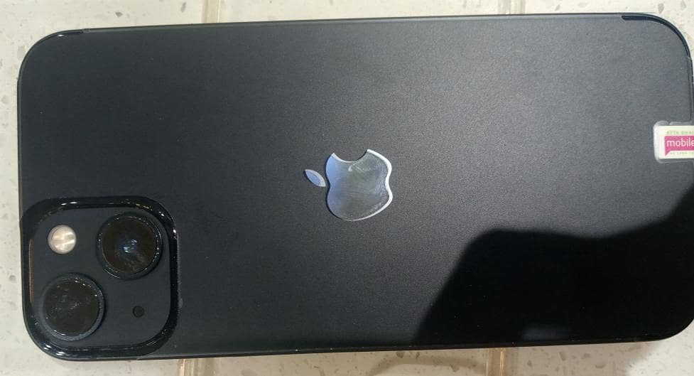 Apple iPhone 13 1