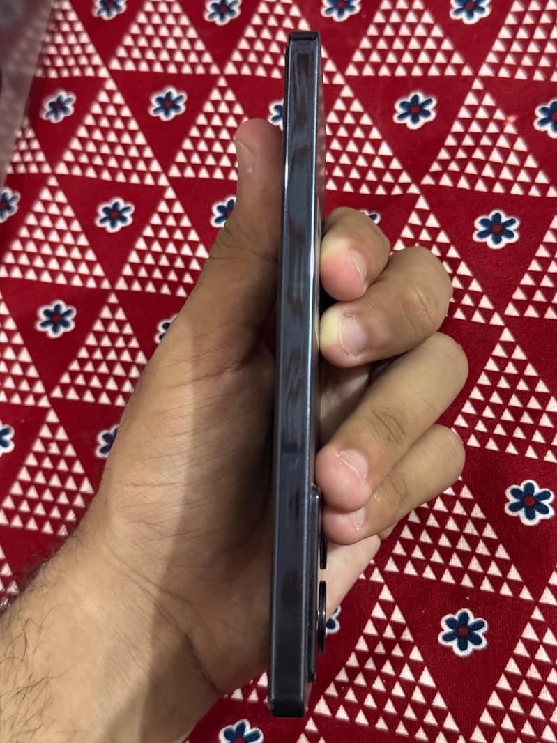 Infinix Note 40 5