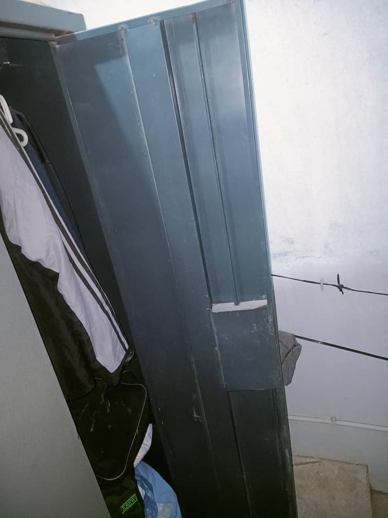 wardrobe 1