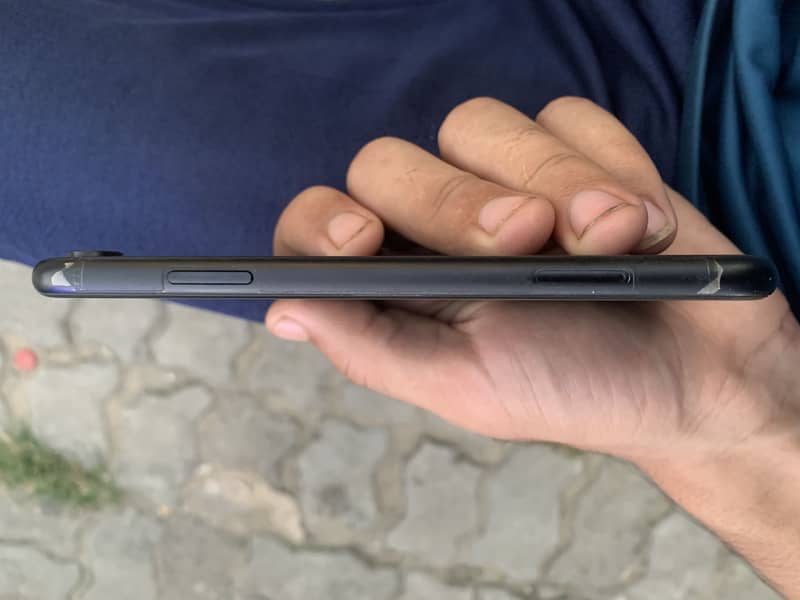 Iphone xr 4