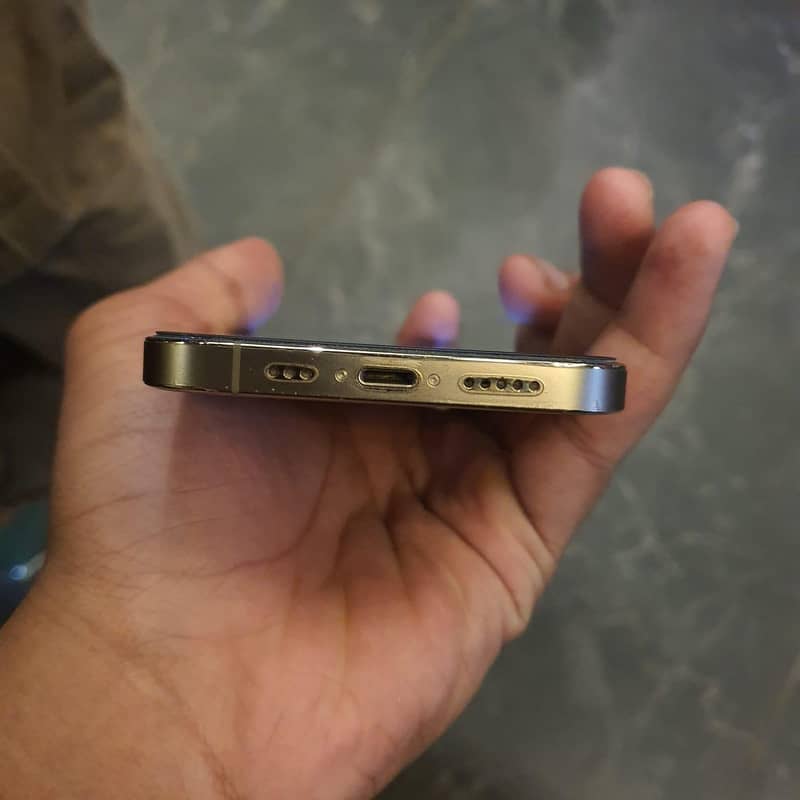 Apple iPhone 12 Pro 7