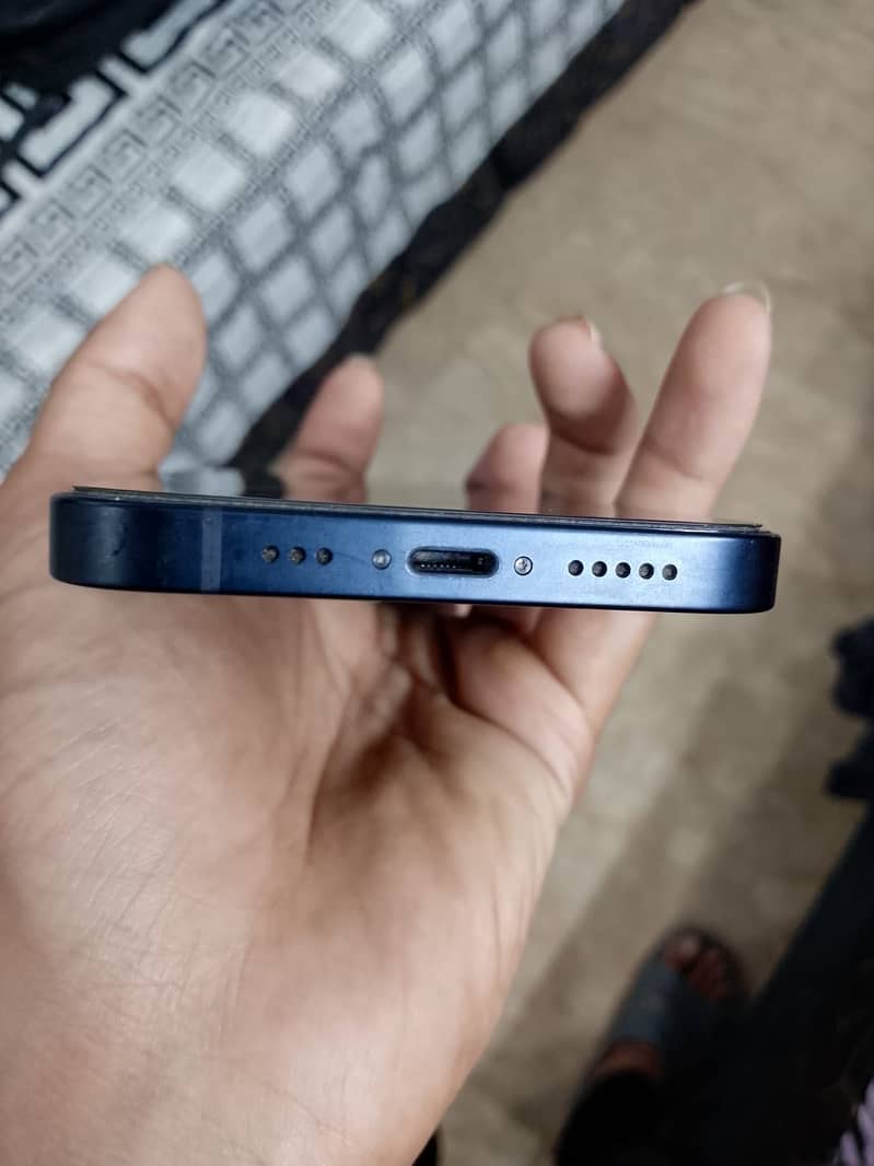 Apple iPhone 14 5