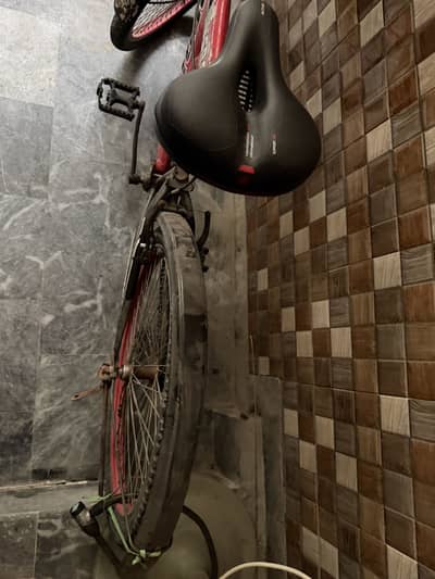 Cycle in good condition new tyres