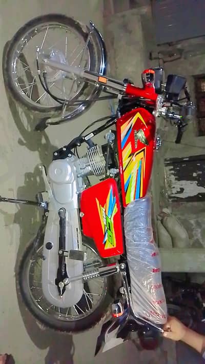 brand new bike Honda CG 125