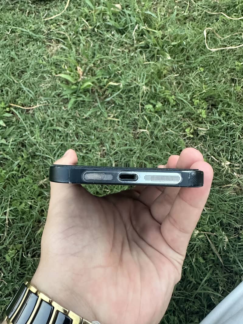 Apple iPhone 14 plus 0