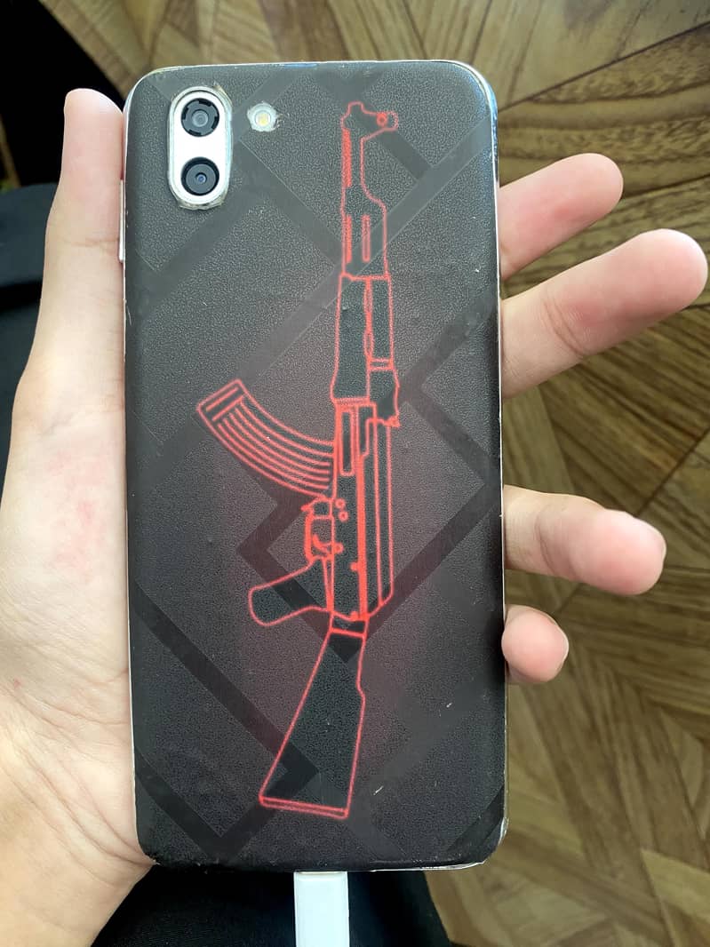 Sharp Aquos R2 6