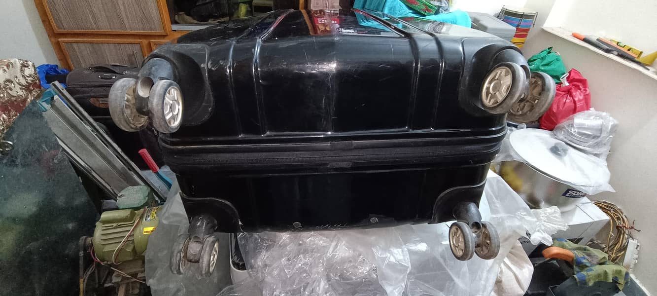 suitcase 8