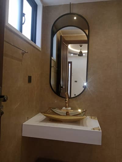 10 Marla Beautiful House For Sale Bahria Town Lahore