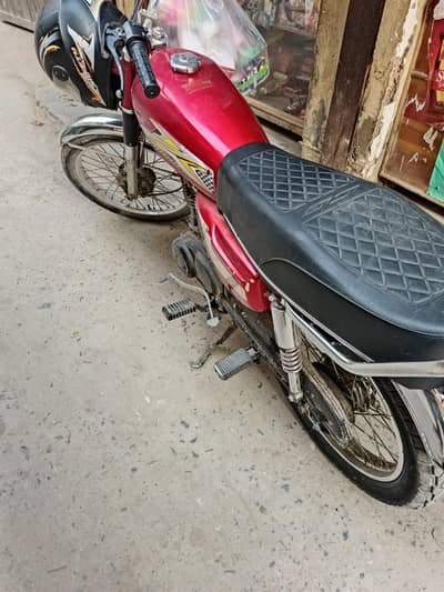 Honda 125 for sale bas copy hai